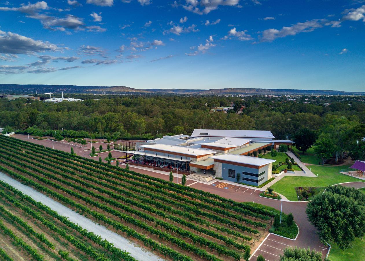 Maya Maya At Mandoon Estate West Swan Exterior photo Aerial view of the Charles Sturt University Riverina Campus