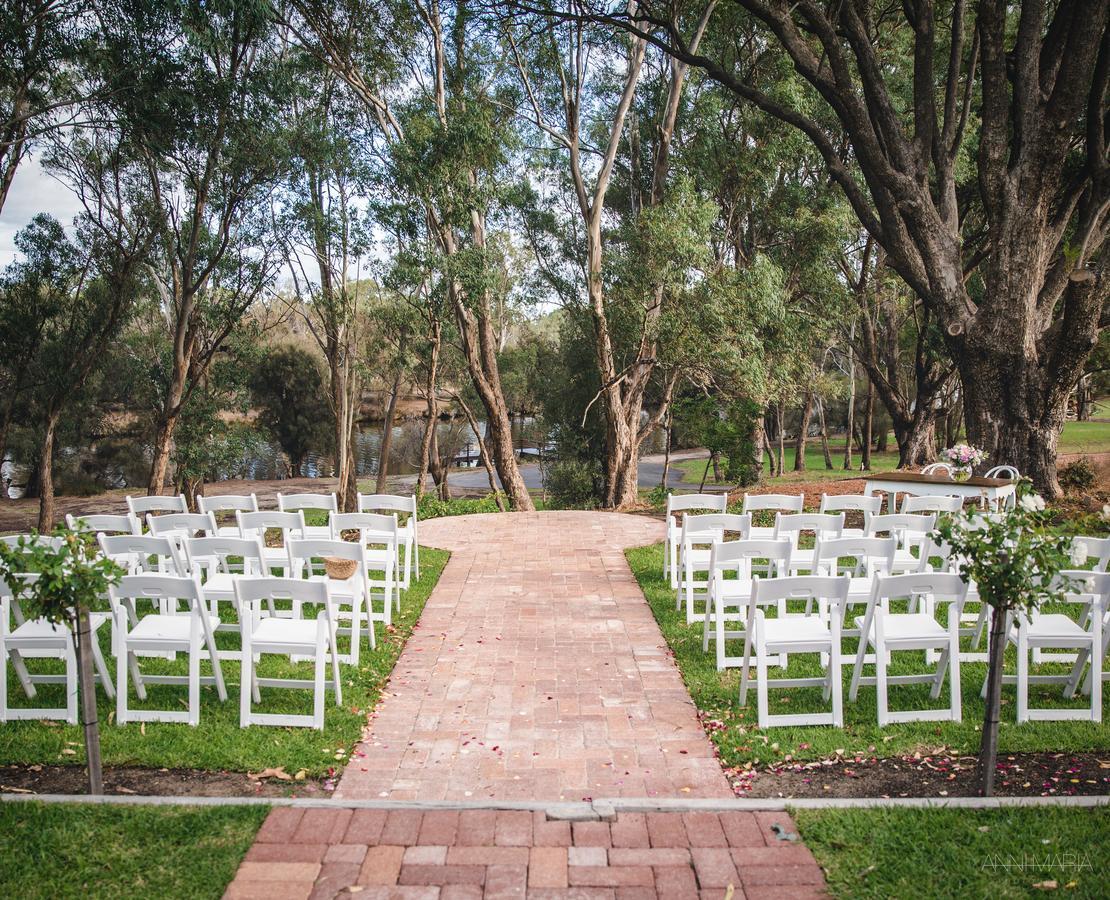 Maya Maya At Mandoon Estate West Swan Exterior photo The wedding chapel at the Old Gum Tree